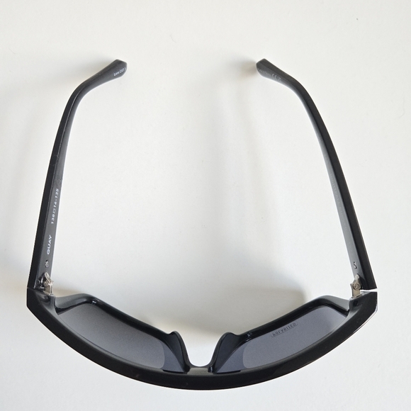 New Quay Australia Nightfall Curve Polarized Black Frame Large Sunglasses Unisex - Picture 12 of 16